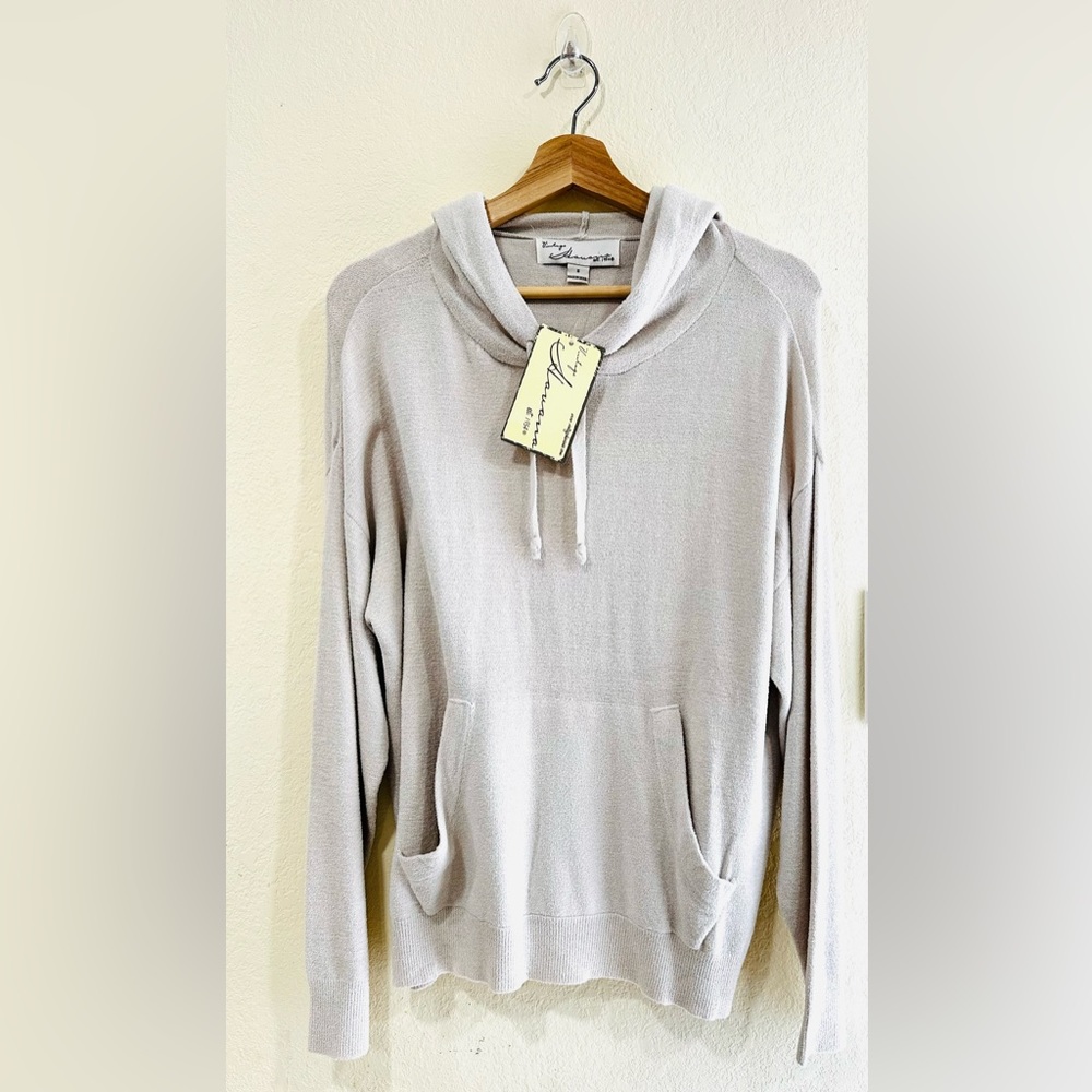 Women’s Vintage Havana Cloud Fleece Pullover Hoodie in Beige size Small